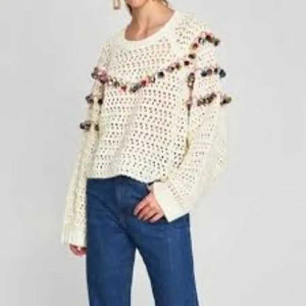 Zara Knit Chunky Pom Pom Oversized Jumper Sweater Size Small Cream